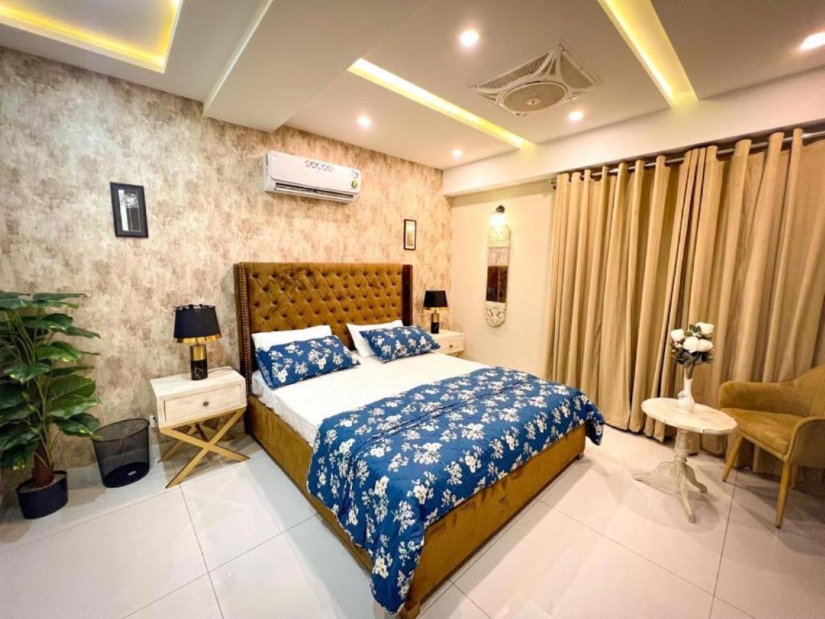 Eiffel Luxury Apartments Лахор Екстер'єр фото
