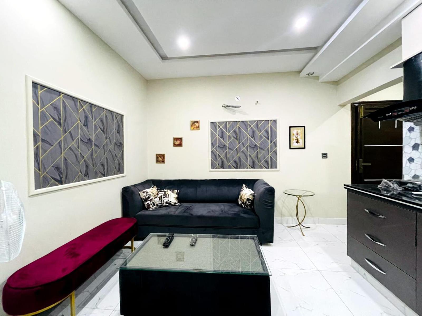 Eiffel Luxury Apartments Лахор Екстер'єр фото